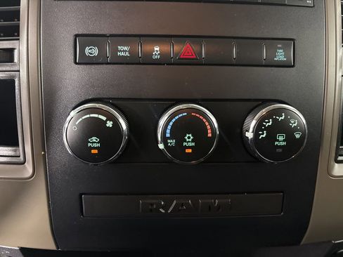 Used 2012 RAM 2500 ST w/ Chrome Appearance Group AWD/4WD image 16