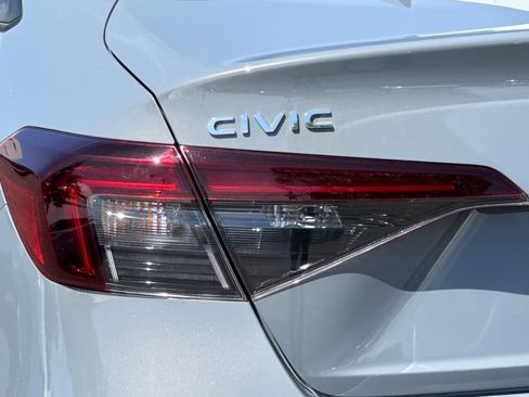 Used 2025 Honda Civic Sport image 43