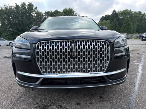 Used 2023 Lincoln Corsair AWD w/ Equipment Group 101A image 5