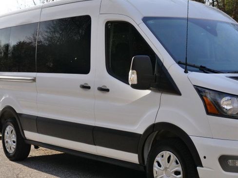 Used 2025 Ford Transit 350 XLT image 38