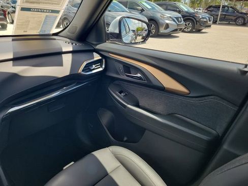Certified 2023 Chevrolet TrailBlazer ACTIV w/ Sun and Liftgate Package FWD image 11