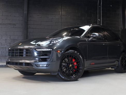 Used 2017 Porsche Macan GTS AWD/4WD image 4