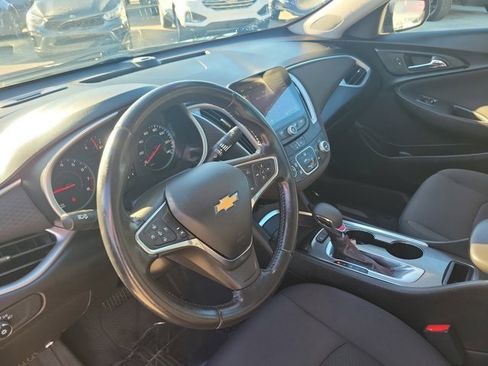 Used 2021 Chevrolet Malibu RS image 22