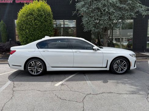 Used 2021 BMW 750i xDrive w/ M Sport Package AWD/4WD image 21