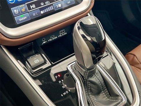 New 2025 Subaru Outback Touring XT w/ Popular Package #2 image 15