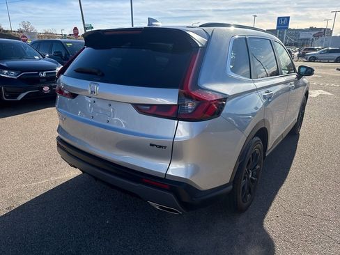 Used 2025 Honda CR-V Sport image 8