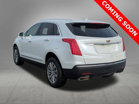 Used 2018 Cadillac XT5 Luxury w/ Driver Awareness Package image 4