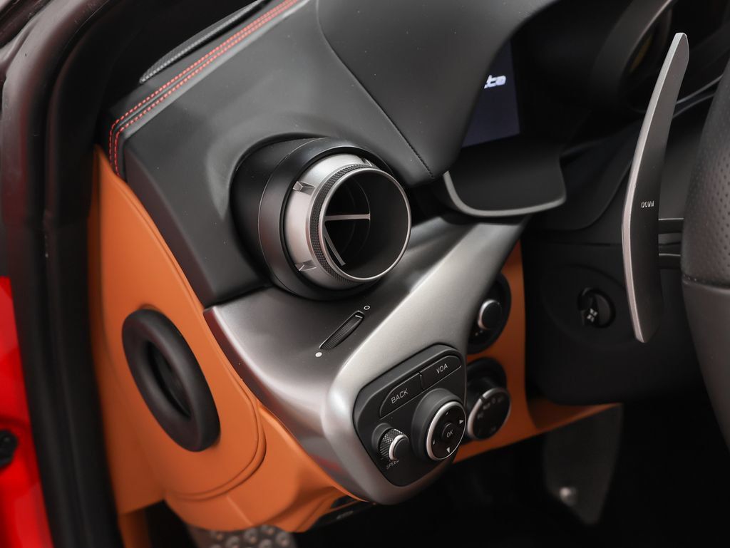 Certified 2017 Ferrari F12 Berlinetta RWD image 39
