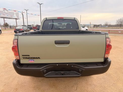 Used 2015 Toyota Tacoma 4x4 Access Cab image 4