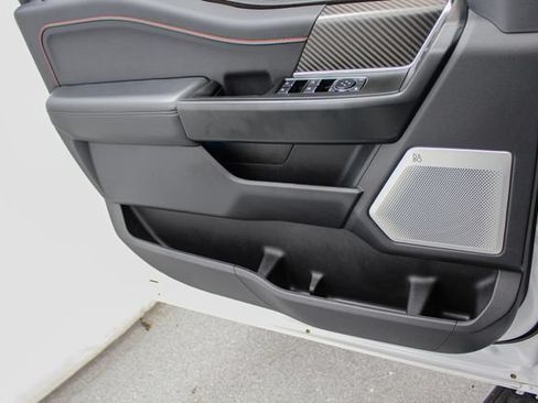 Used 2025 Ford F150 Raptor AWD/4WD image 15
