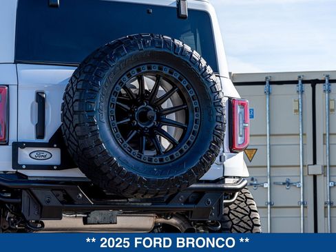 New 2025 Ford Bronco Badlands AWD/4WD image 33