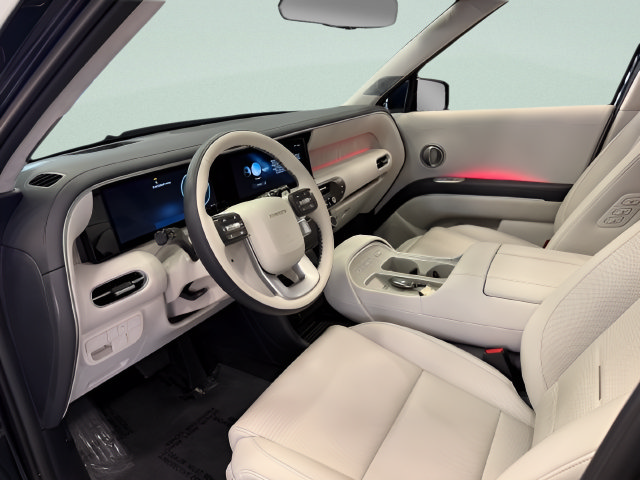 Used 2026 Hyundai Palisade Calligraphy AWD/4WD image 4