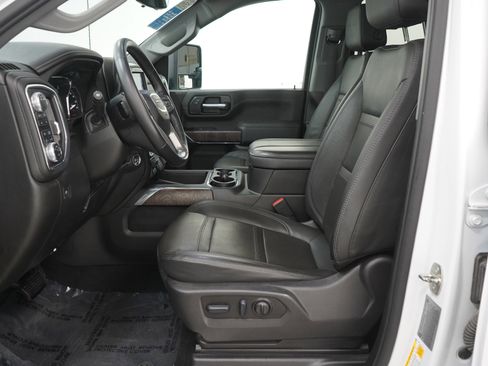 Used 2023 GMC Sierra 2500 Denali w/ Denali Ultimate Package image 24