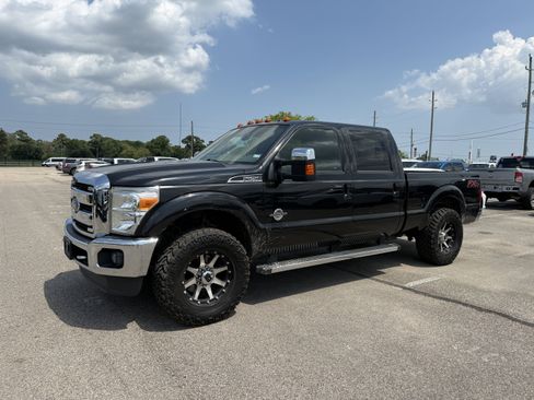 Used 2013 Ford F250 Lariat w/ Lariat Ultimate Pkg AWD/4WD image 4