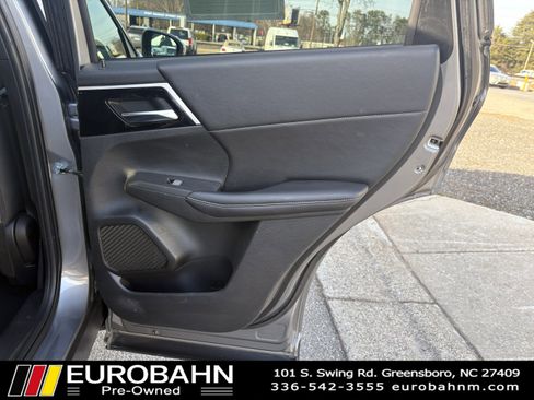 Used 2022 Mitsubishi Outlander SE image 14