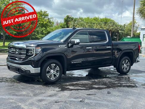 Used 2025 GMC Sierra 1500 SLT RWD image 1