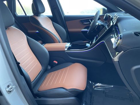 New 2026 Mercedes-Benz GLC 43 AMG 4MATIC image 44