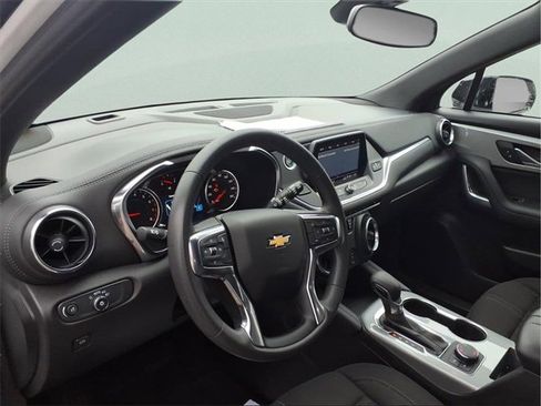 Used 2021 Chevrolet Blazer LT image 12