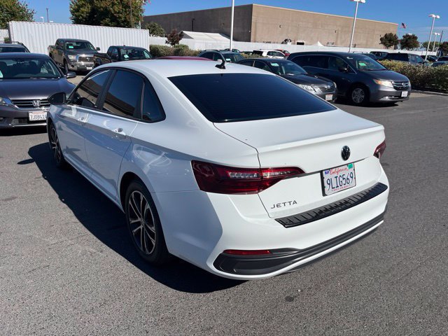 Used 2024 Volkswagen Jetta Sport FWD image 5
