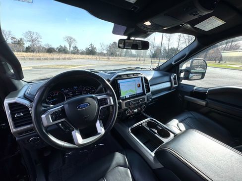 Used 2022 Ford F350 Platinum image 12