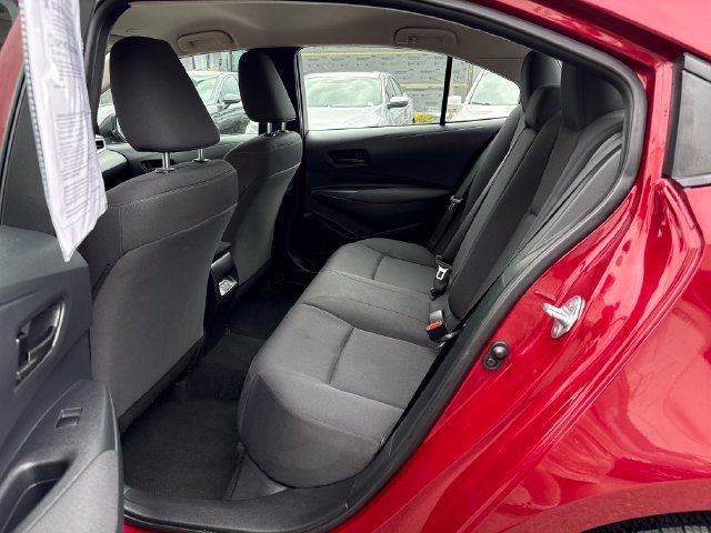 Used 2025 Toyota Corolla LE FWD image 14