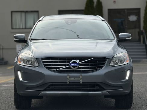 Used 2016 Volvo XC60 T6 w/ Proximity Package image 2