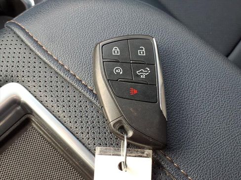 Certified 2022 Chevrolet Silverado 1500 High Country w/ High Country Premium Package image 25