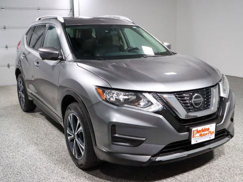 Used 2020 Nissan Rogue SV w/ Premium Package AWD/4WD image 5