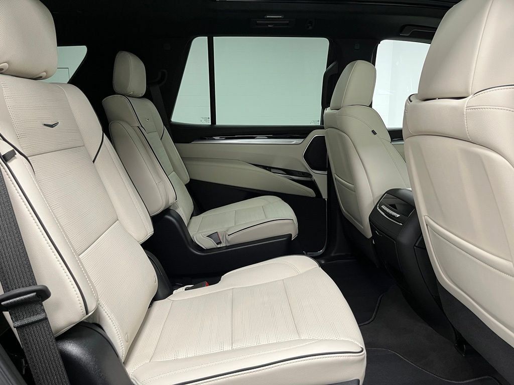 Used 2026 Cadillac Escalade Sport AWD/4WD image 50