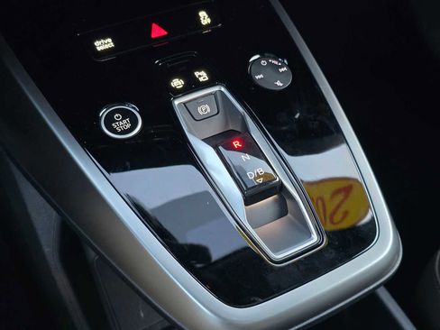 Used 2025 Audi Q4 e-tron Premium Plus w/ Premium Plus image 33