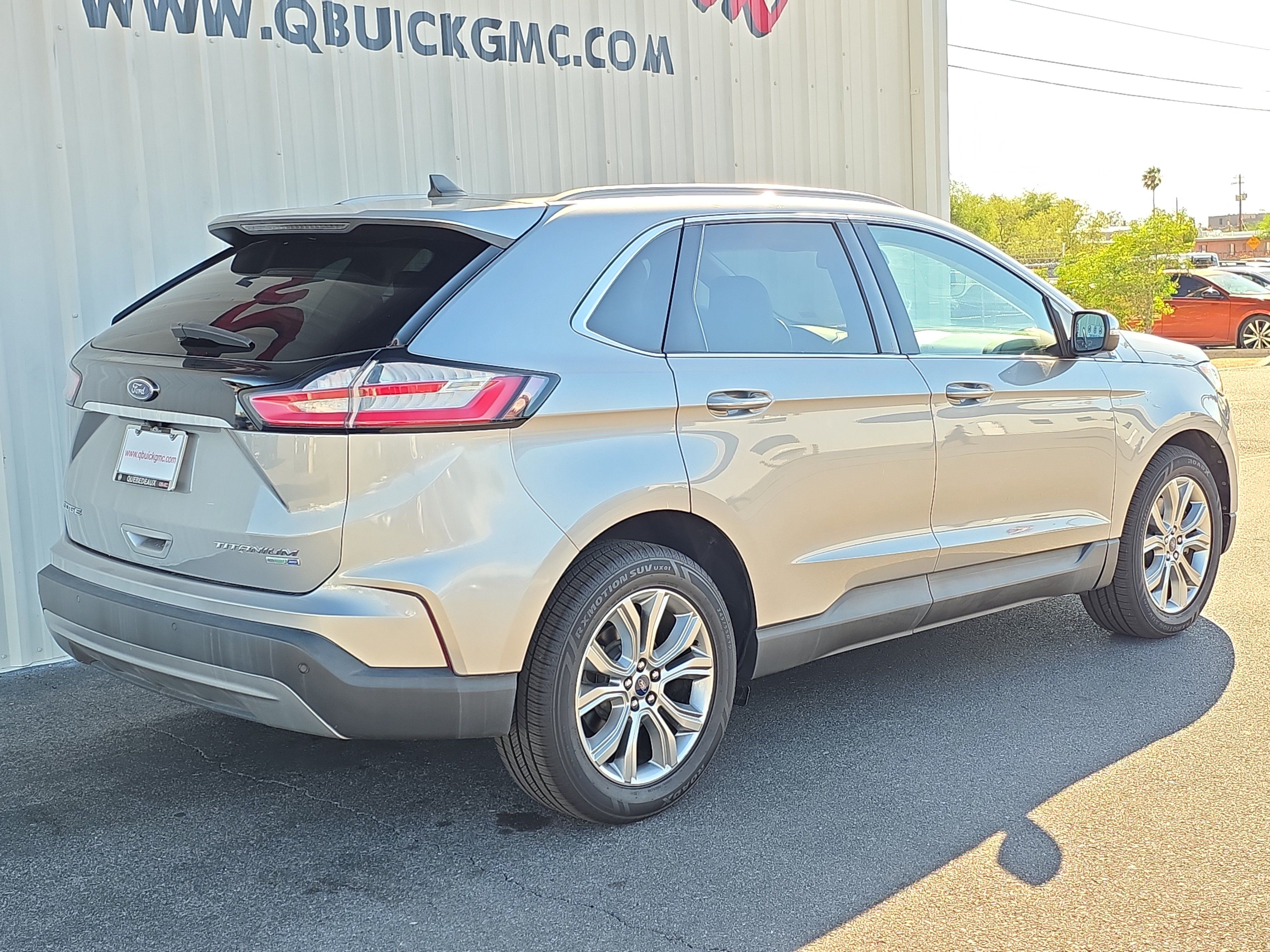 Used 2020 Ford Edge Titanium w/ Cargo Accessory Package AWD/4WD image 9