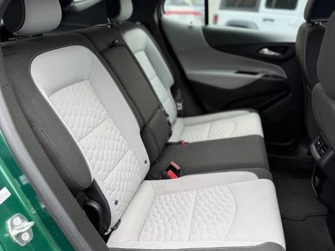 Used 2018 Chevrolet Equinox LS image 14