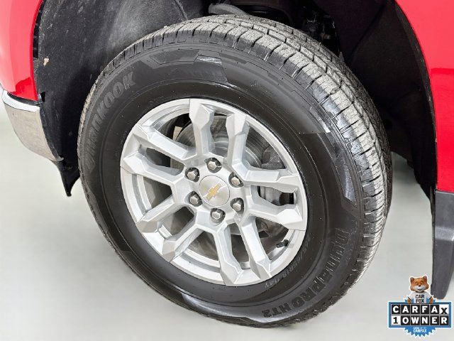 Used 2023 Chevrolet Silverado 1500 LT AWD/4WD image 32