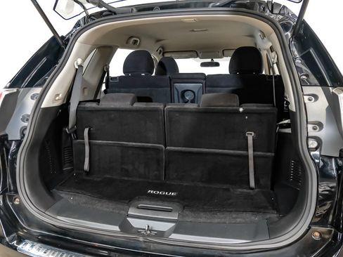 Used 2015 Nissan Rogue SV w/ SV Family Package FWD image 59