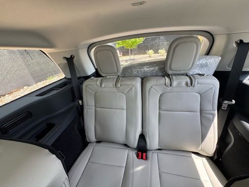 New 2025 Lincoln Aviator Reserve w/ Equipment Group 201A image 22