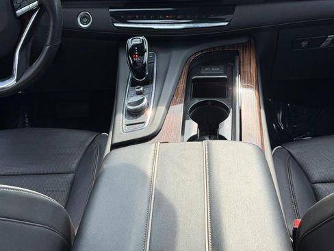 Used 2021 Cadillac Escalade ESV Premium Luxury AWD/4WD image 15