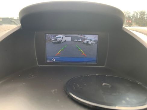 Used 2019 Ford Fiesta SE image 16