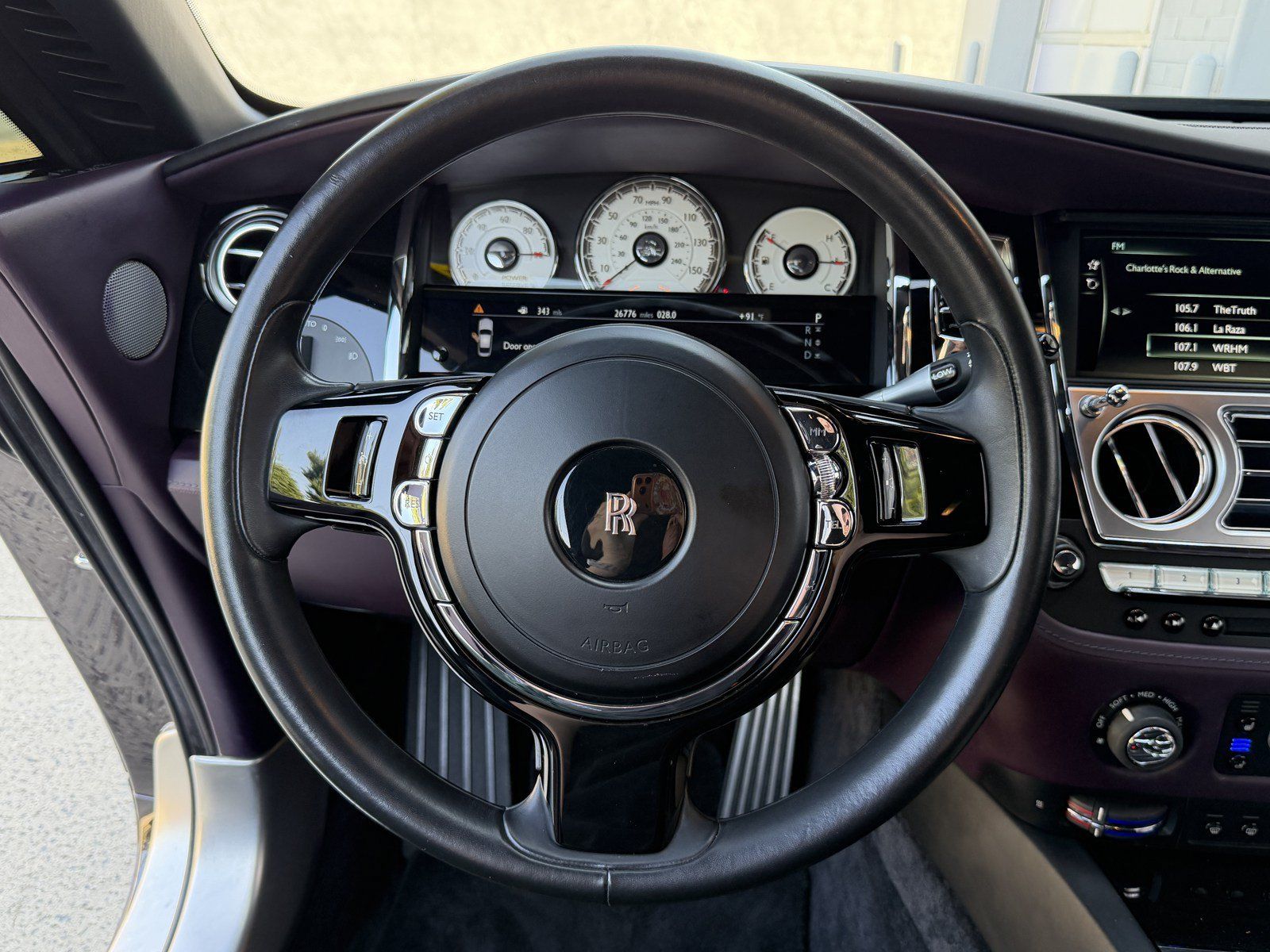 Used 2018 Rolls-Royce Wraith RWD image 21