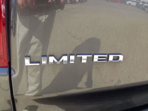 Used 2021 RAM 1500 Limited image 9