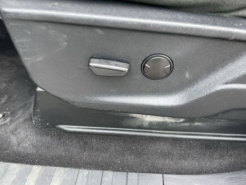 Used 2024 Ford F150 XLT w/ Mobile Office Package image 28