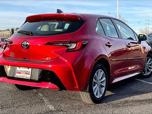 Used 2026 Toyota Corolla SE image 12