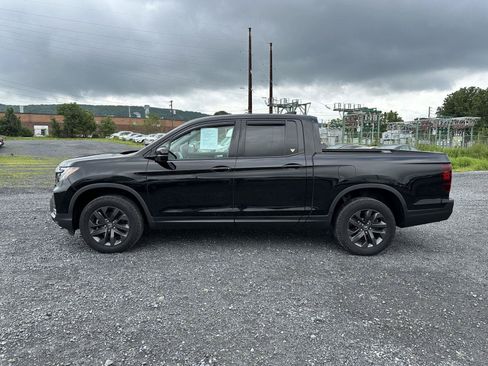 Certified 2023 Honda Ridgeline Sport image 5