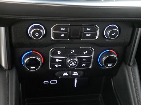 Used 2023 Chevrolet Tahoe LS image 23