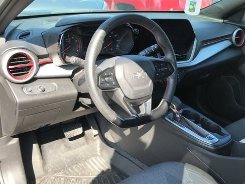 Certified 2024 Chevrolet Trax RS w/ Driver Confidence Package FWD image 29