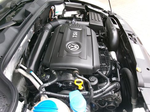 Used 2014 Volkswagen Beetle 1.8T FWD image 30