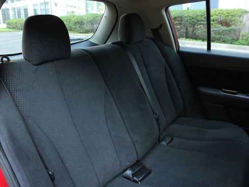 Used 2012 Nissan Versa 1.8 S w/ Plus Pkg FWD image 22