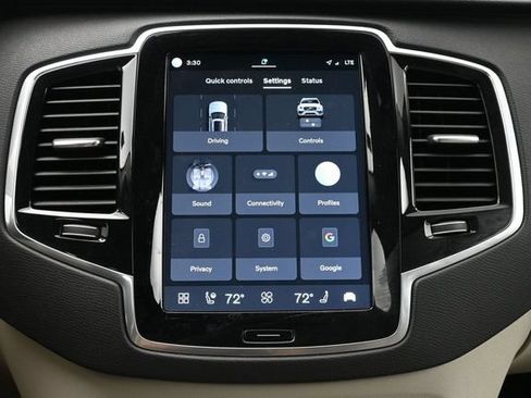 Used 2024 Volvo XC90 B5 Plus w/ Protection Package AWD/4WD image 16