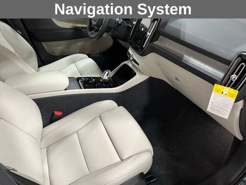 Used 2026 Volvo XC40 B5 Ultra w/ Protection Package Premier image 14