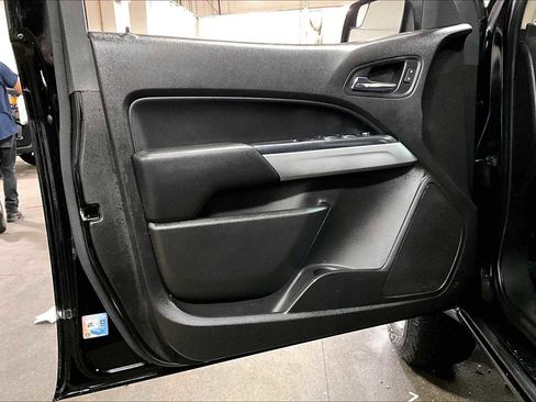 Used 2016 Chevrolet Colorado LT w/ LT Convenience Package image 22