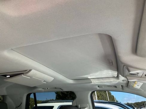 Used 2016 Cadillac Escalade Premium RWD image 11